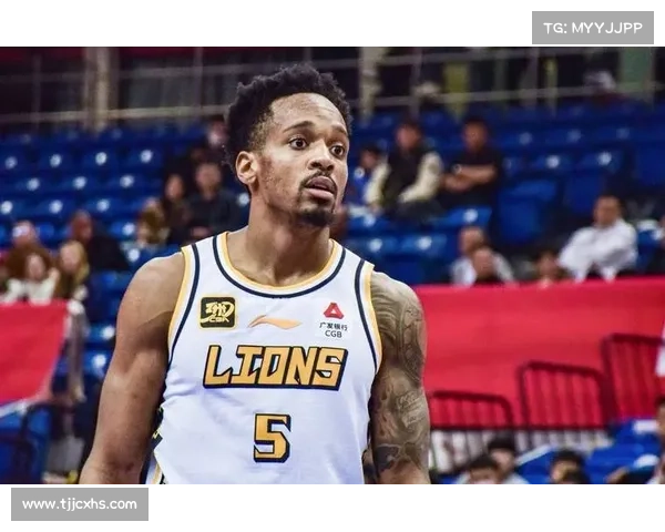 布朗的表现如何影响球队胜利？