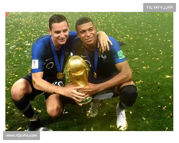 帽子戏法的起源与发展历程探析及其在足球中的历史意义